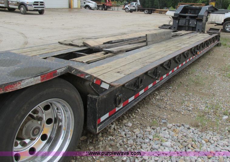 image for item K5058 2003 Eager Beaver 50GSL/3 equipment trailer