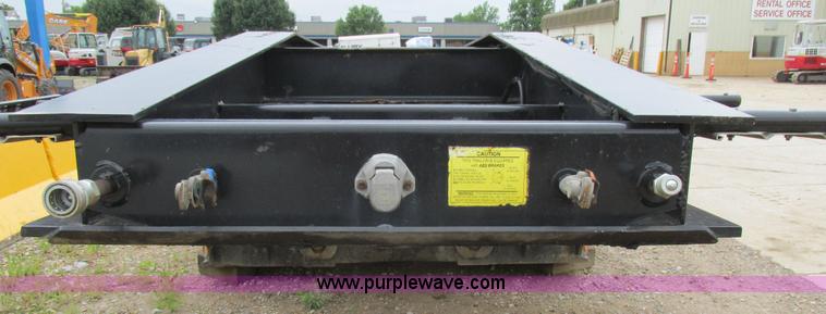 image for item K5058 2003 Eager Beaver 50GSL/3 equipment trailer