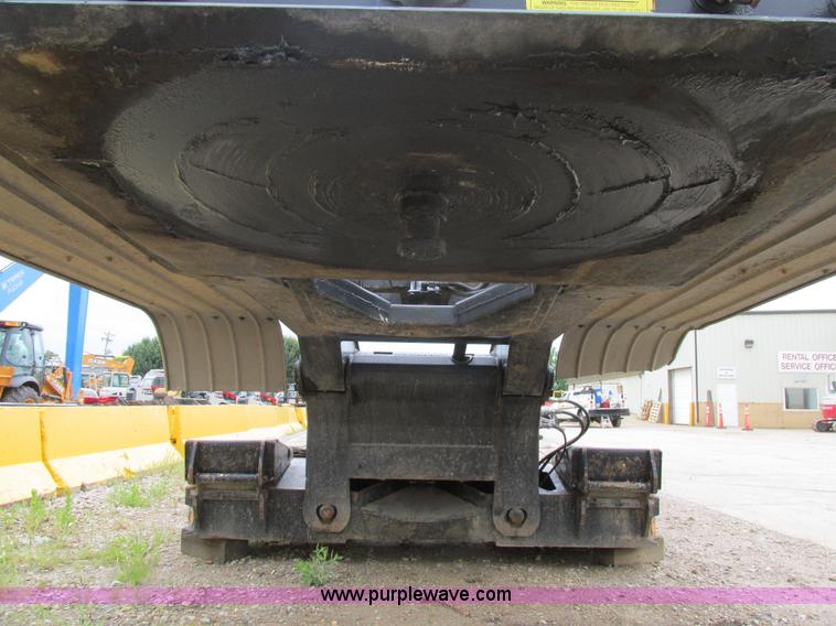 image for item K5058 2003 Eager Beaver 50GSL/3 equipment trailer