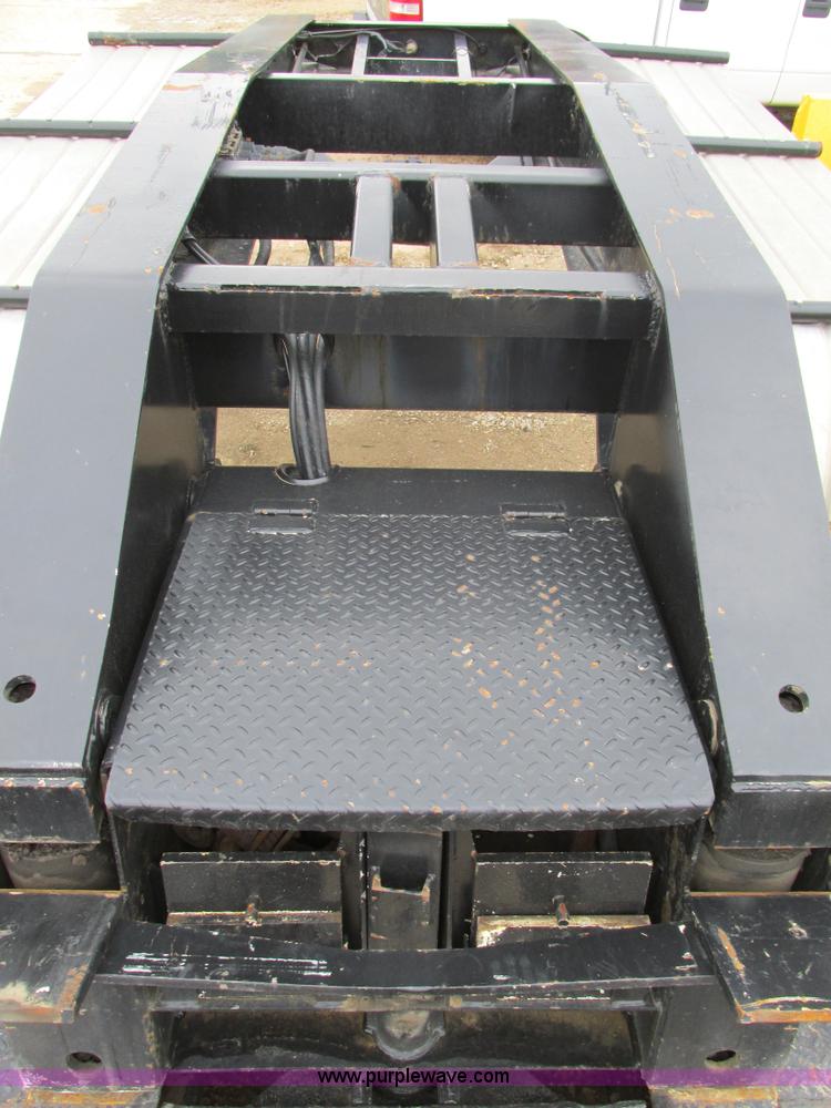 image for item K5058 2003 Eager Beaver 50GSL/3 equipment trailer