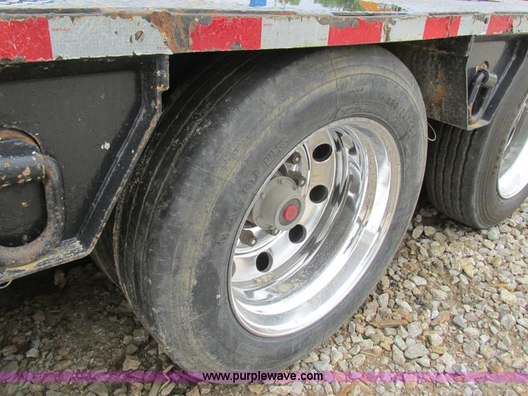 image for item K5058 2003 Eager Beaver 50GSL/3 equipment trailer