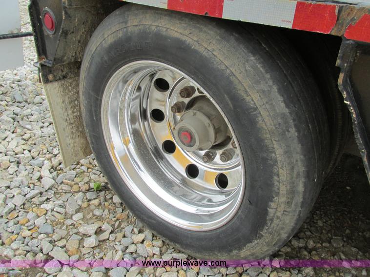 image for item K5058 2003 Eager Beaver 50GSL/3 equipment trailer