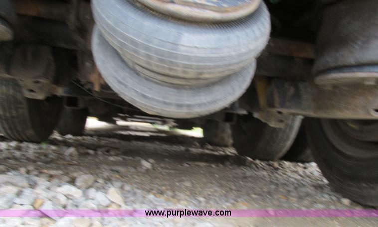 image for item K5058 2003 Eager Beaver 50GSL/3 equipment trailer