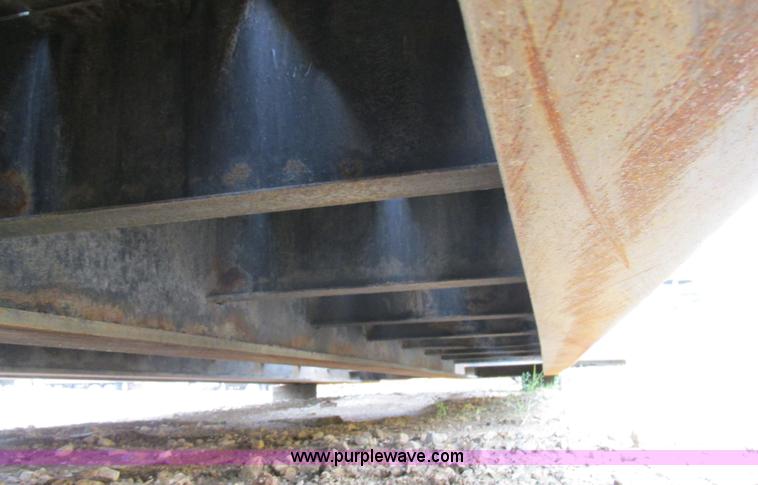 image for item K5058 2003 Eager Beaver 50GSL/3 equipment trailer