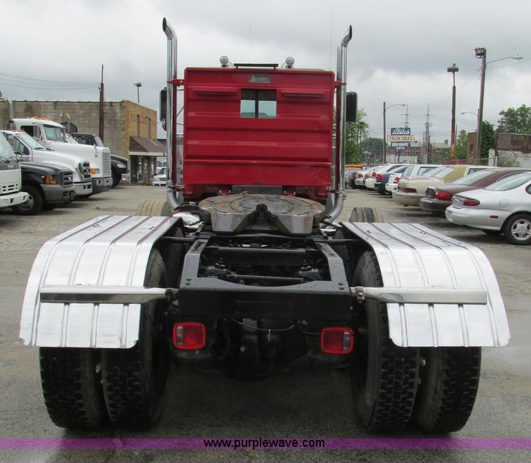 image for item K5081 1995 Peterbilt 379 tri axle semi truck