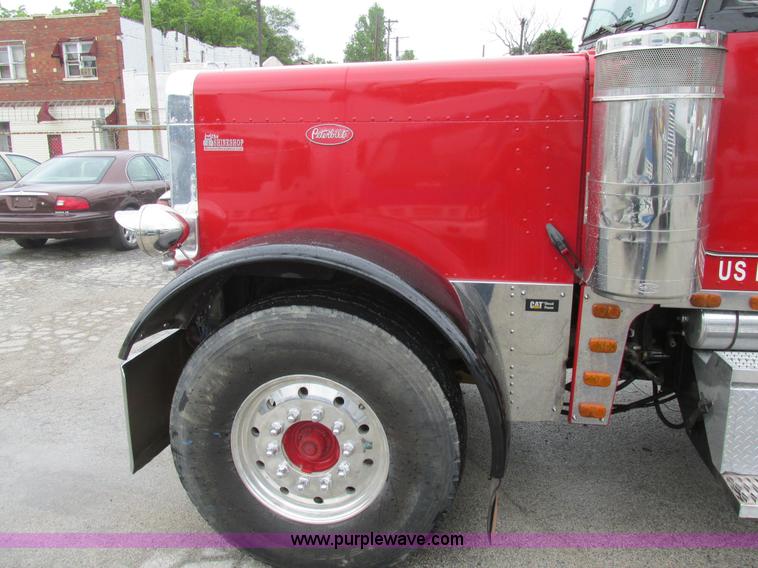 image for item K5081 1995 Peterbilt 379 tri axle semi truck