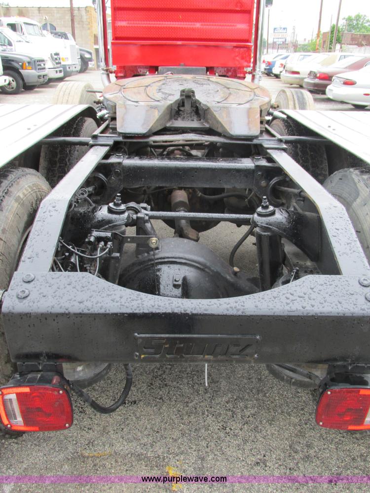 image for item K5081 1995 Peterbilt 379 tri axle semi truck