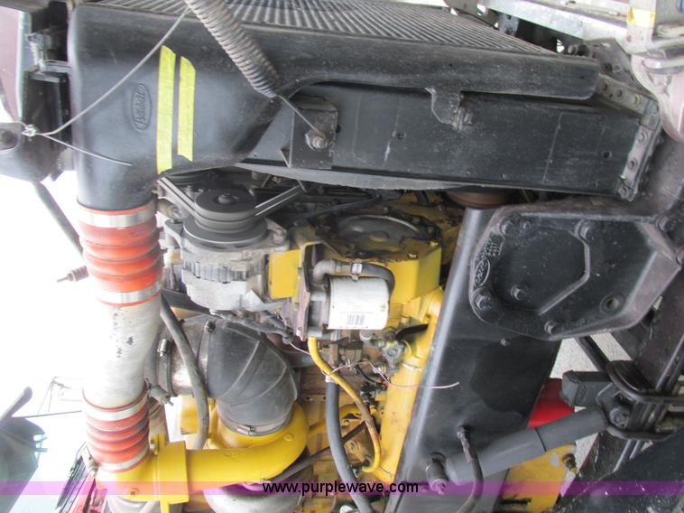 image for item K5081 1995 Peterbilt 379 tri axle semi truck