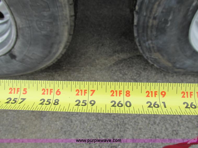 image for item K5081 1995 Peterbilt 379 tri axle semi truck