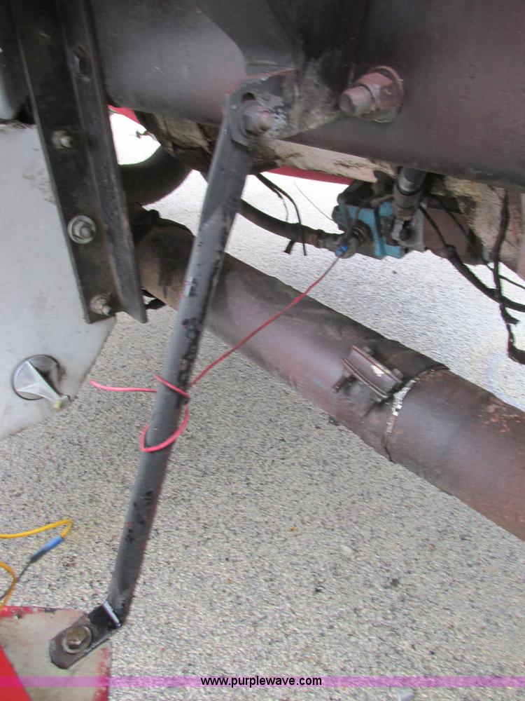 image for item K5081 1995 Peterbilt 379 tri axle semi truck