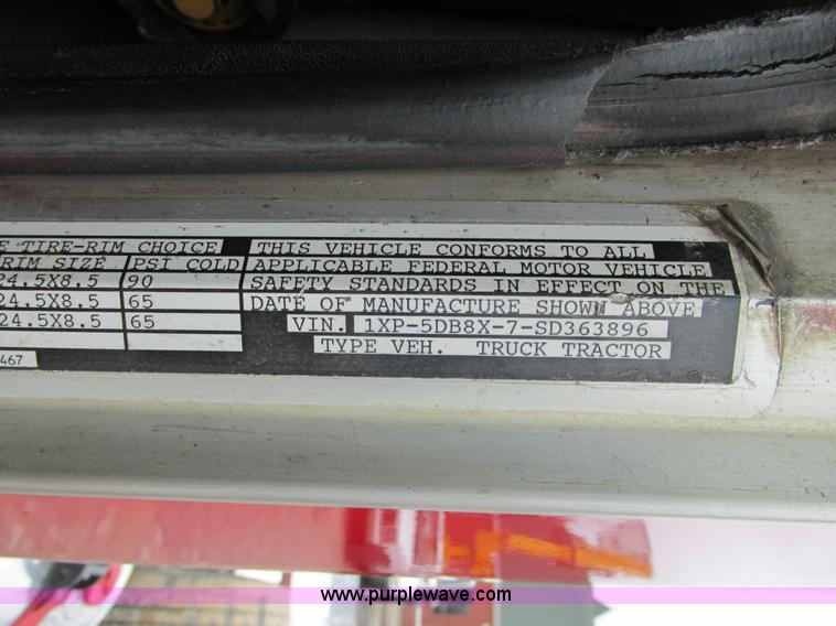 image for item K5081 1995 Peterbilt 379 tri axle semi truck