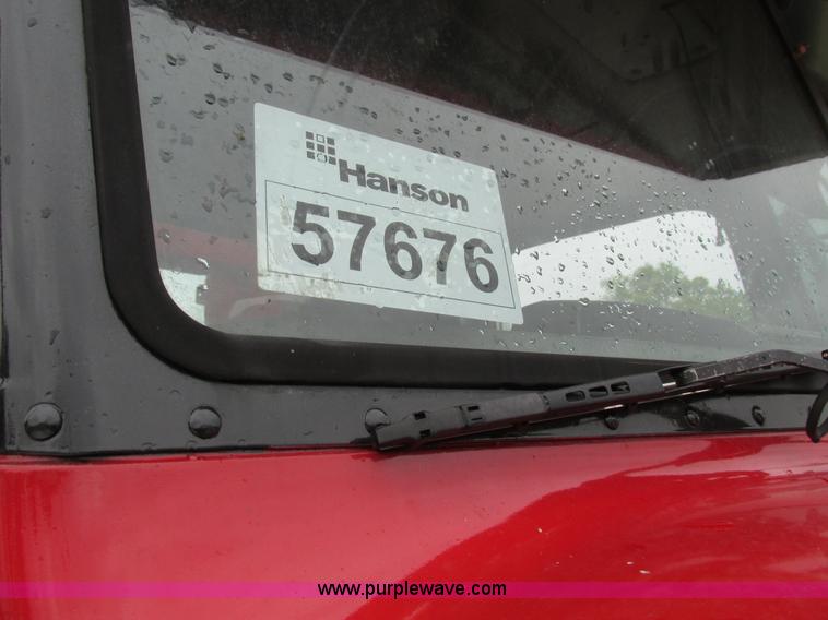 image for item K5081 1995 Peterbilt 379 tri axle semi truck