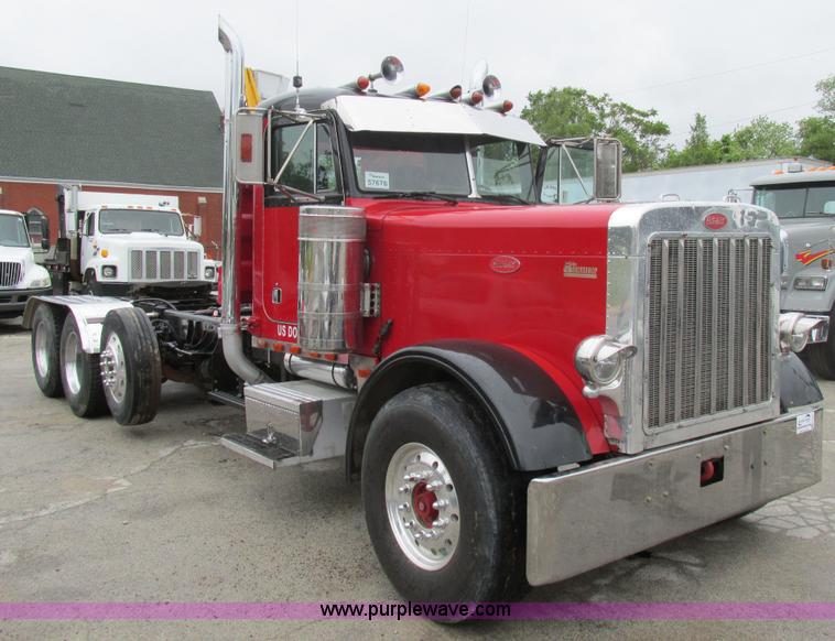 image for item K5081 1995 Peterbilt 379 tri axle semi truck