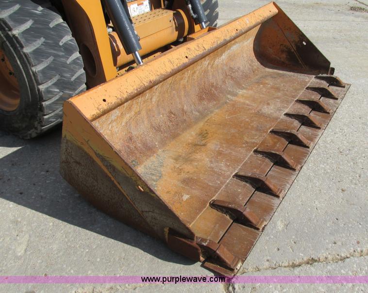 image for item K5084 2012 Case SV250 skid steer