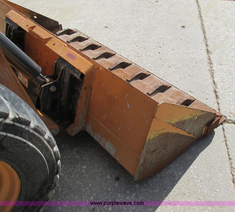 image for item K5084 2012 Case SV250 skid steer