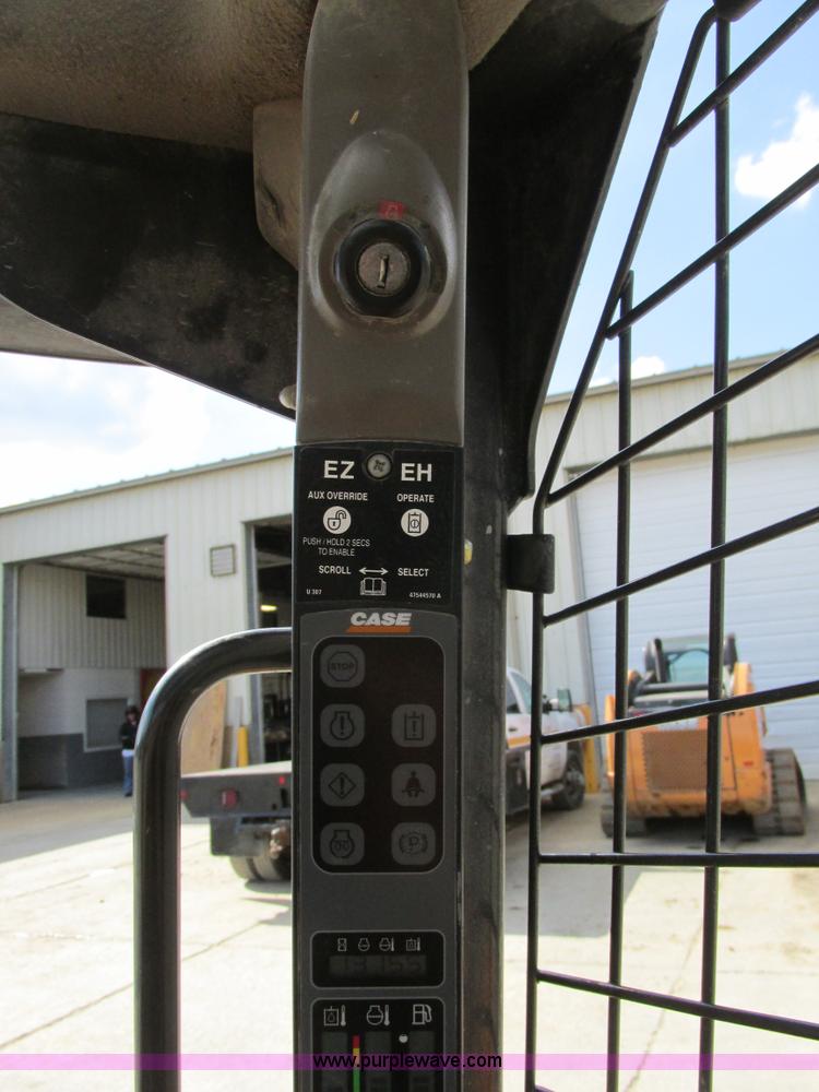 image for item K5084 2012 Case SV250 skid steer