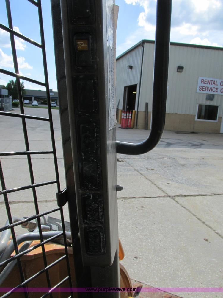 image for item K5084 2012 Case SV250 skid steer