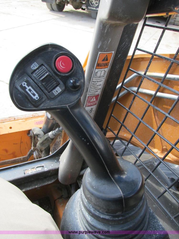 image for item K5084 2012 Case SV250 skid steer