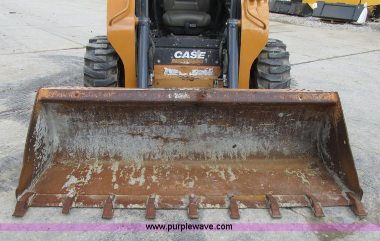 image for item K5085 2011 Case SV250 skid steer