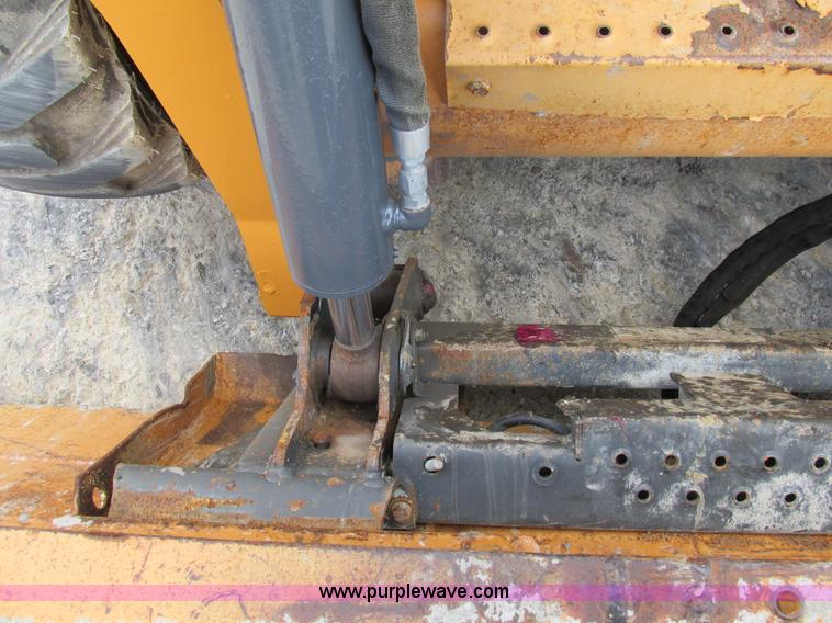 image for item K5085 2011 Case SV250 skid steer