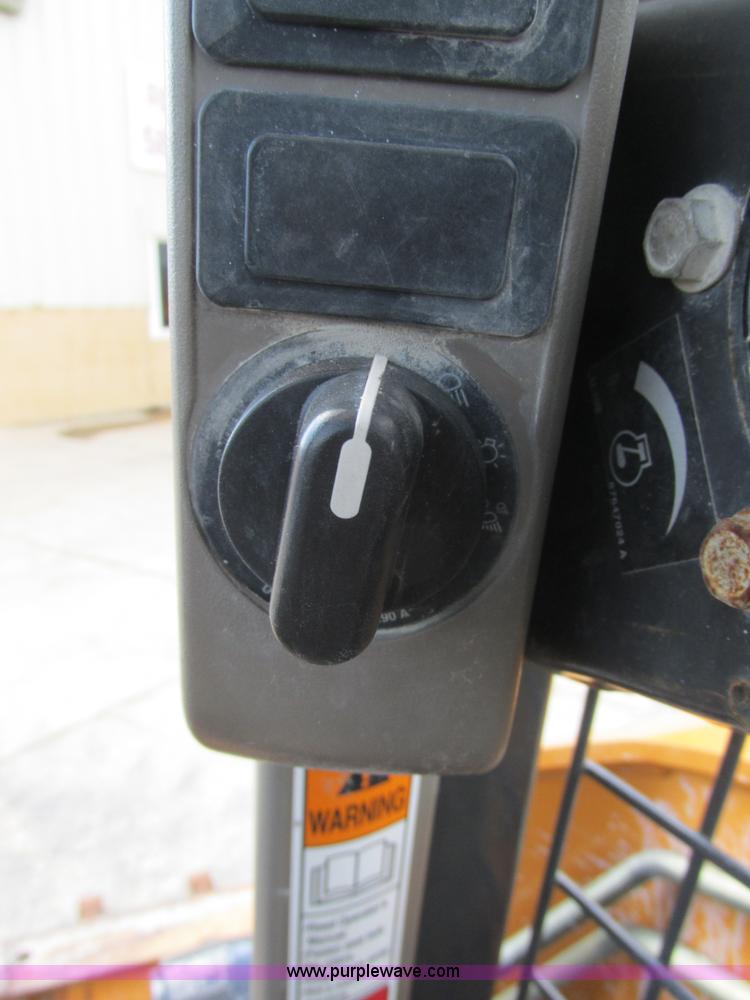 image for item K5085 2011 Case SV250 skid steer