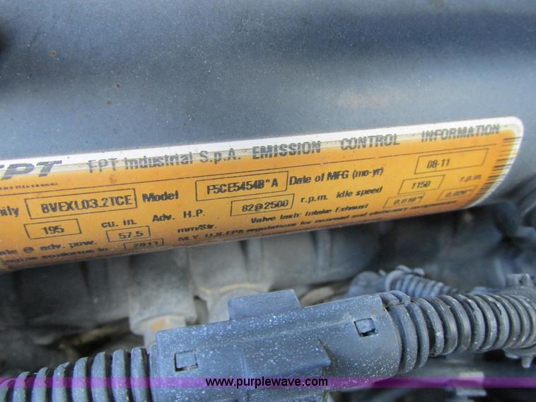 image for item K5085 2011 Case SV250 skid steer