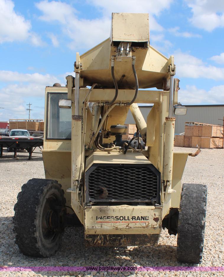 image for item K6886 1998 Ingersoll Rand VR90C telehandler