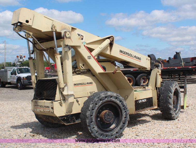 image for item K6886 1998 Ingersoll Rand VR90C telehandler