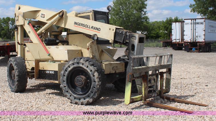 image for item K6886 1998 Ingersoll Rand VR90C telehandler