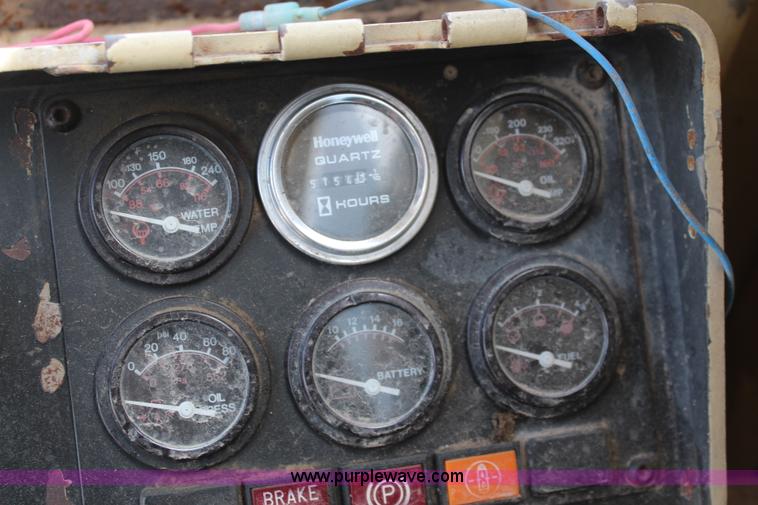 image for item K6886 1998 Ingersoll Rand VR90C telehandler