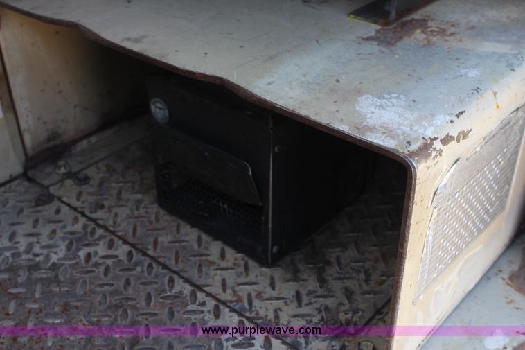 image for item K6886 1998 Ingersoll Rand VR90C telehandler