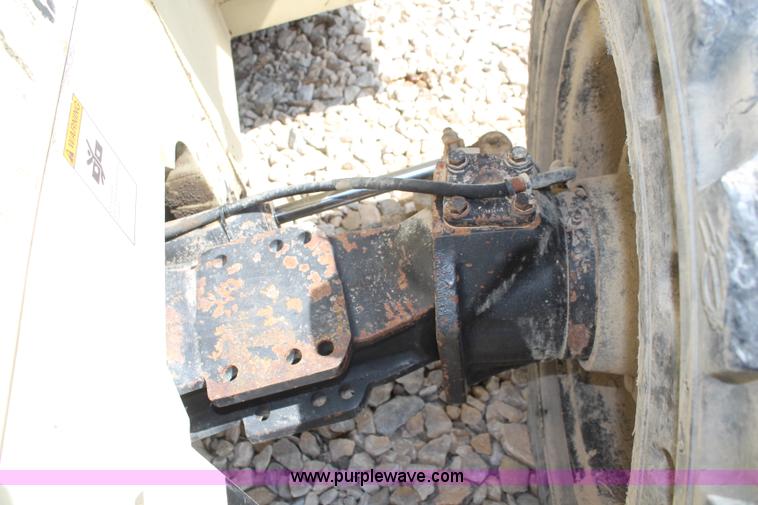 image for item K6886 1998 Ingersoll Rand VR90C telehandler