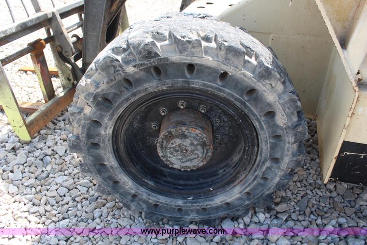 image for item K6886 1998 Ingersoll Rand VR90C telehandler