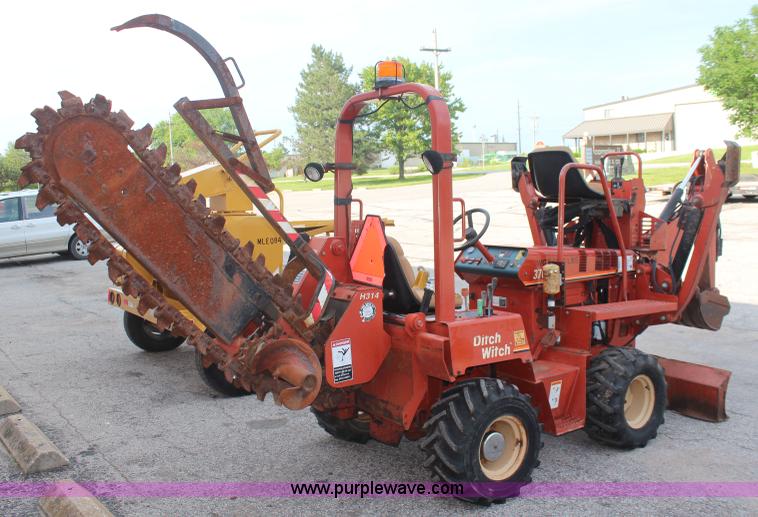image for item K6891 2003 Ditch Witch 3700DD trencher