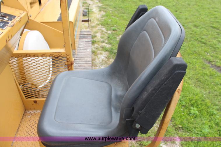 image for item K6896 1989 Vermeer T650 rock saw