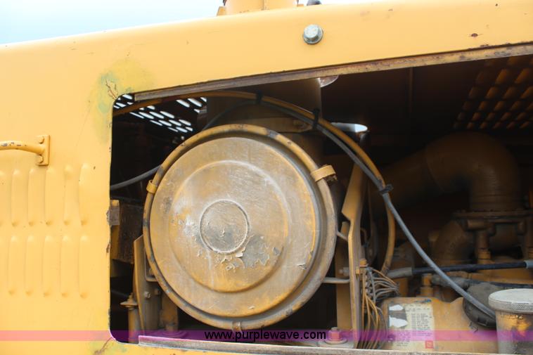 image for item K6896 1989 Vermeer T650 rock saw