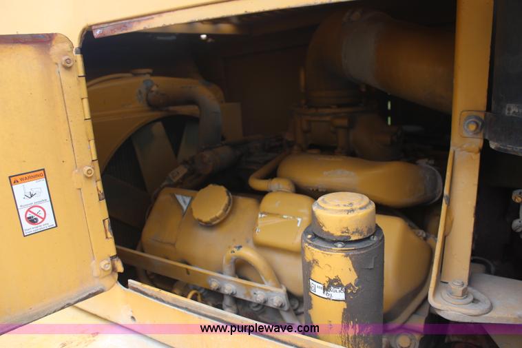 image for item K6896 1989 Vermeer T650 rock saw