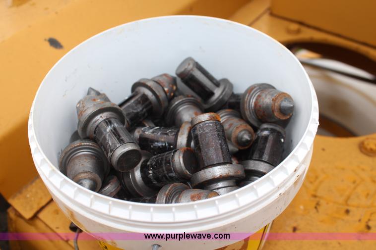 image for item K6896 1989 Vermeer T650 rock saw