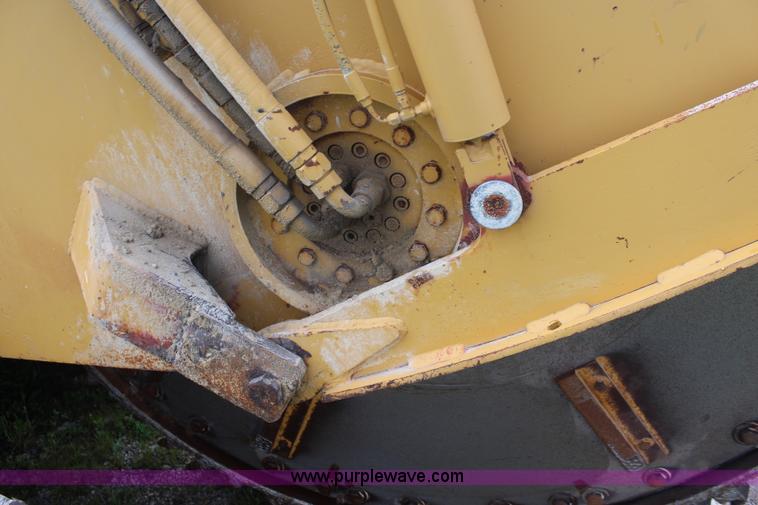 image for item K6896 1989 Vermeer T650 rock saw