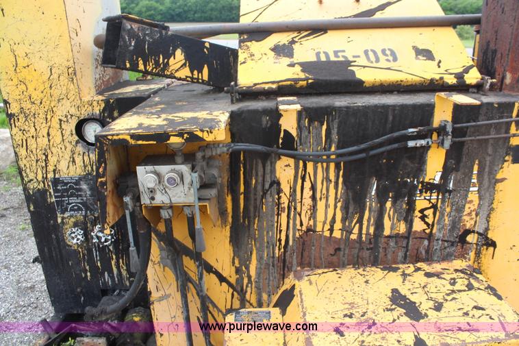 image for item K6901 Cimline crack seal machine