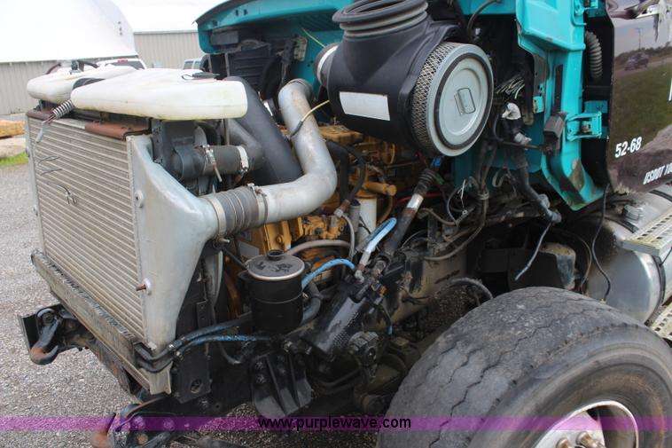 image for item K6902 2001 Sterling L9500 dump truck