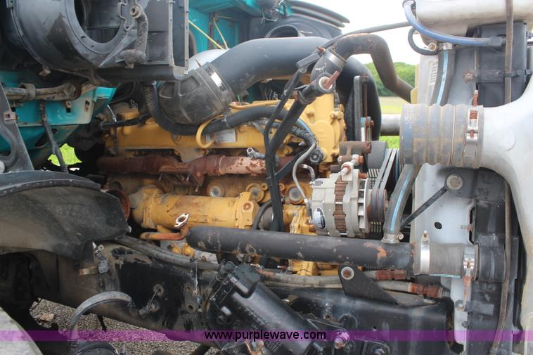 image for item K6902 2001 Sterling L9500 dump truck