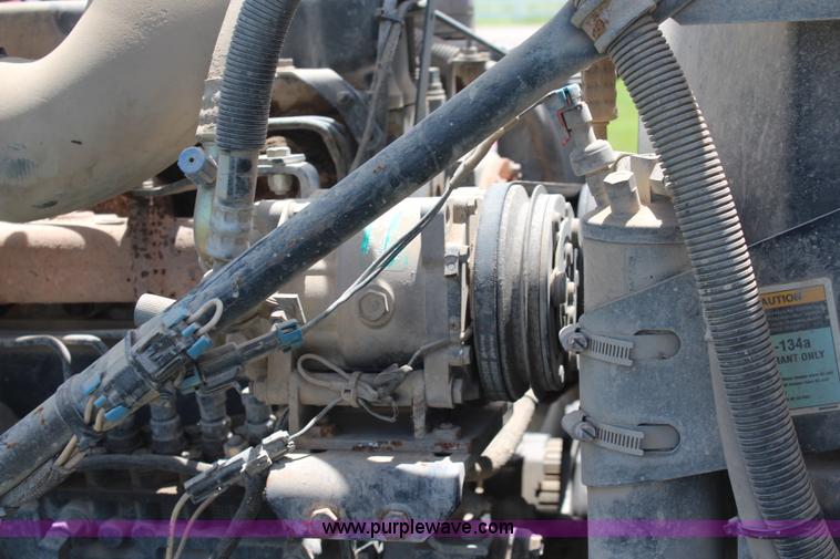 image for item K6976 1997 Mack RD690S dump truck