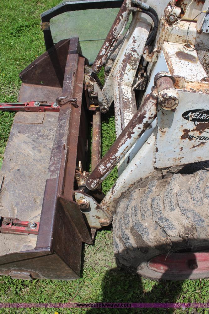 image for item K6989 Bobcat M700 skid steer