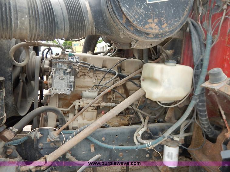 image for item K7489 1988 International S2500 dump truck