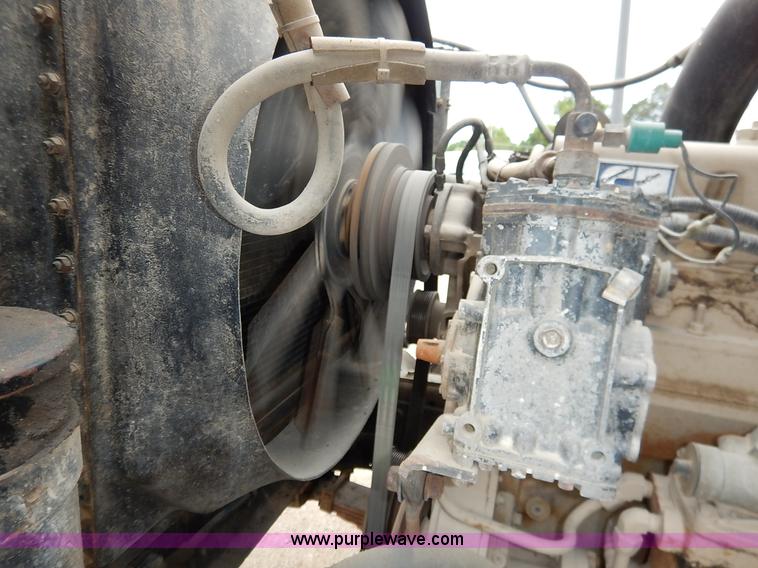 image for item K7489 1988 International S2500 dump truck