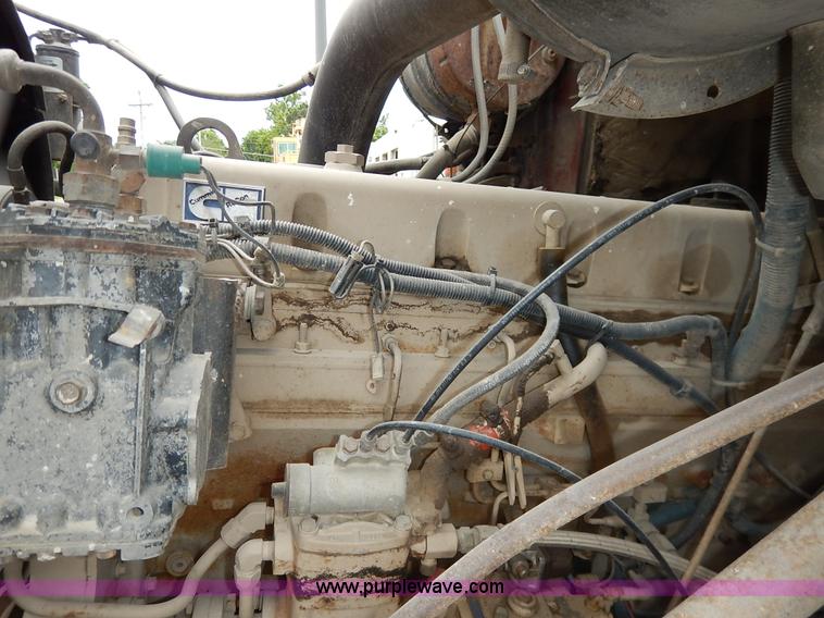 image for item K7489 1988 International S2500 dump truck