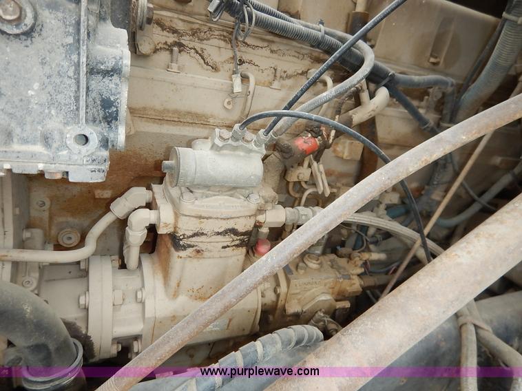 image for item K7489 1988 International S2500 dump truck