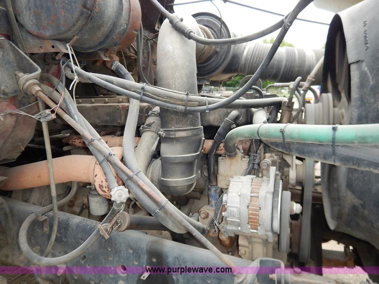 image for item K7489 1988 International S2500 dump truck