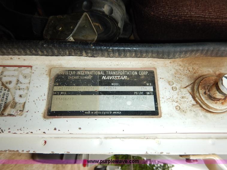 image for item K7489 1988 International S2500 dump truck